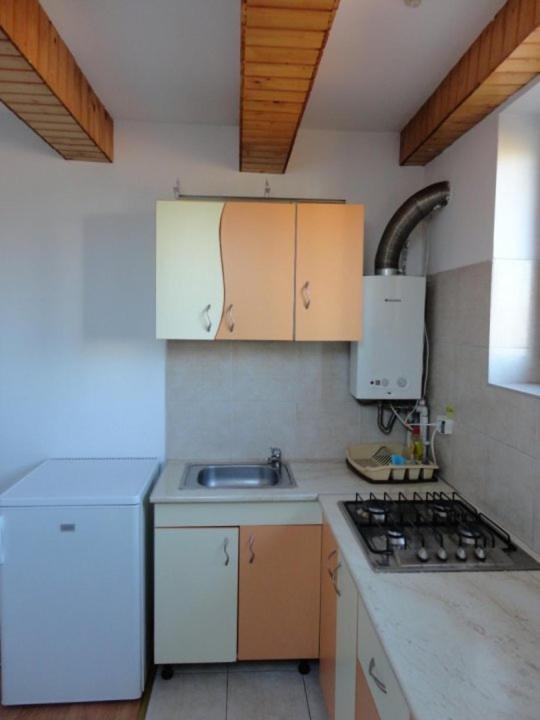 Quik Hotel Braşov Buitenkant foto